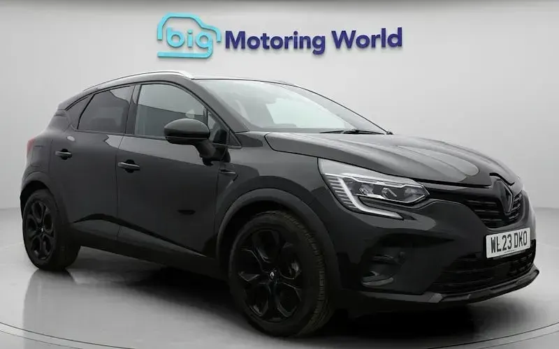 Usado Renault Captur Rive Gauche 143 HP (105 kW) 2023 SUV