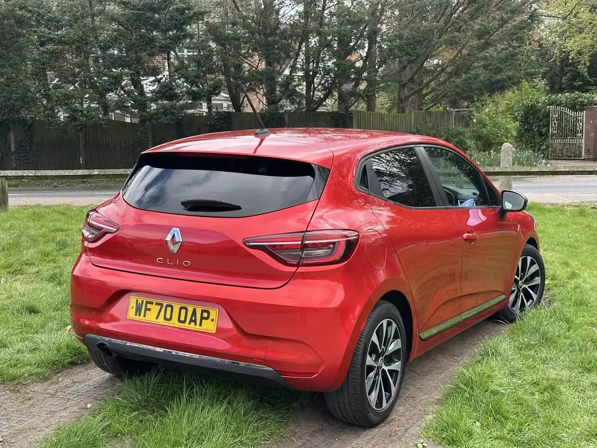 Used Renault Clio Iconic 2020 Red Hatchback