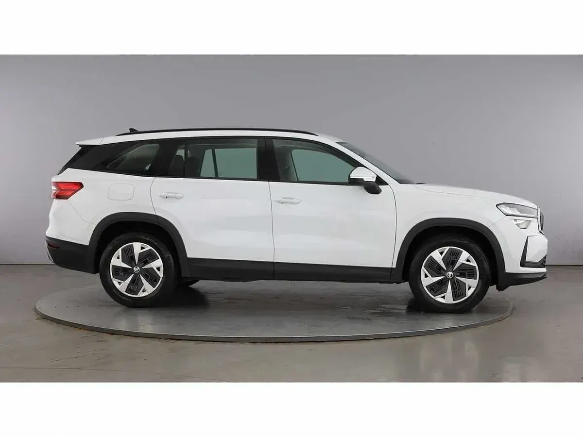 Used Skoda Kodiaq SE 150 HP (110 kW) 2024 Moon white metallic SUV