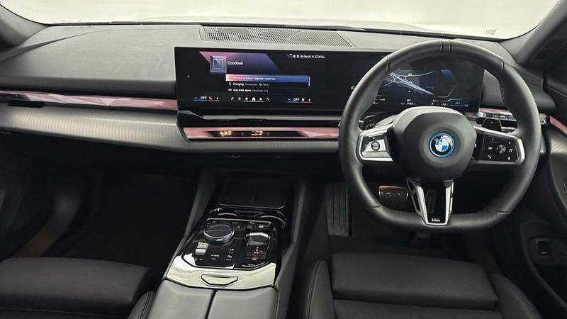 Used BMW 530e M Sport 295 HP (216 kW) 2025 Grey Estate