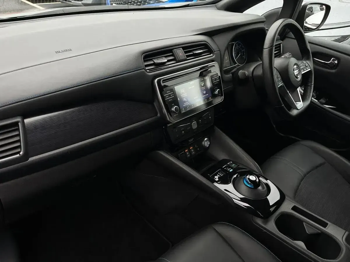 Used Nissan Leaf N-Connecta 110 kW (150 HP) 2018 Black Hatchback