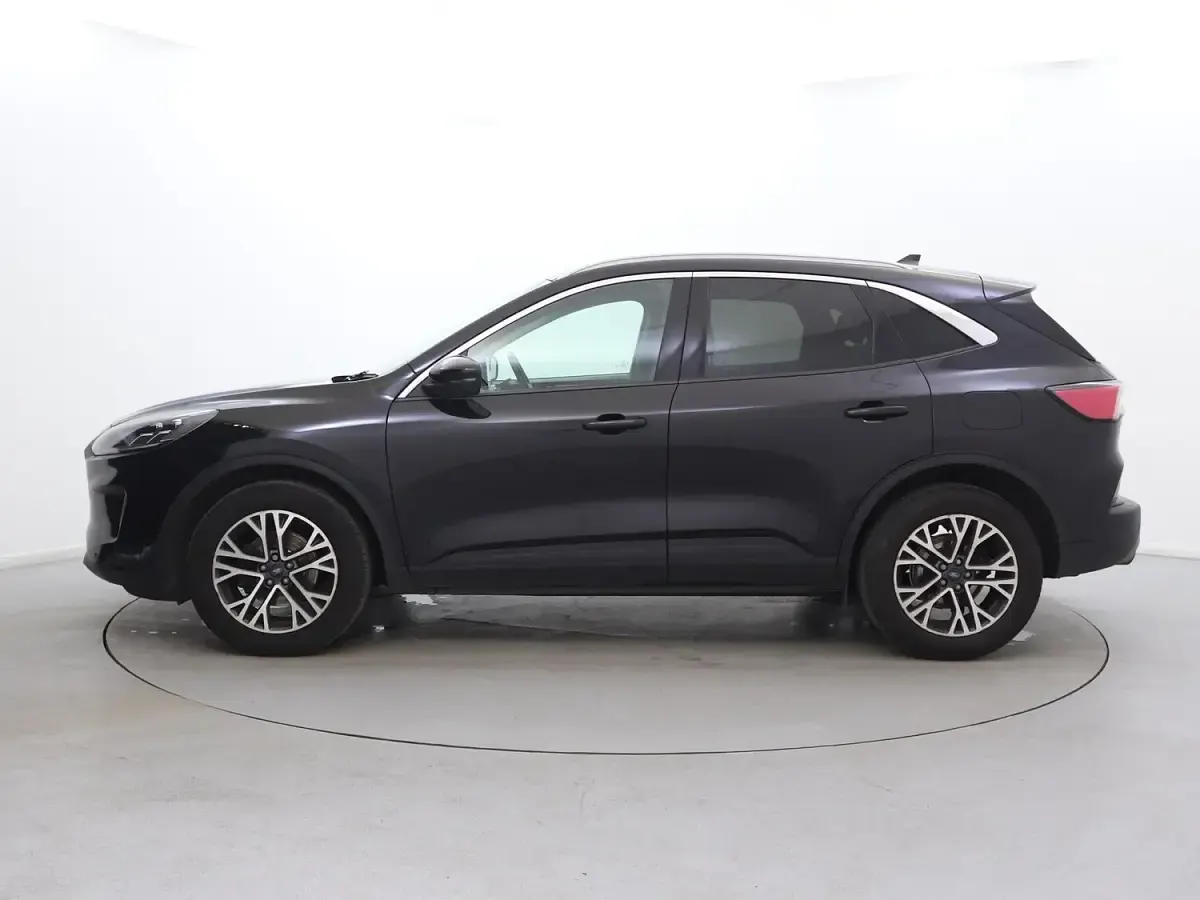 Used Ford Kuga Titanium 150 HP (110 kW) 2023 Black SUV