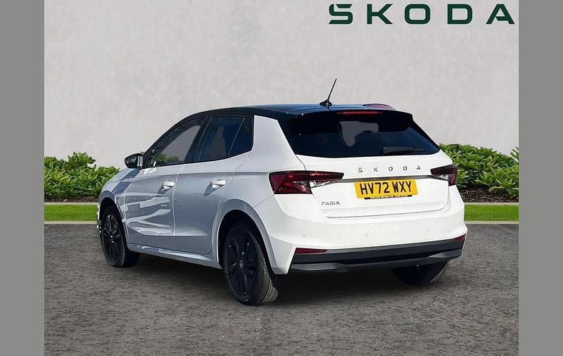 Used Skoda Fabia Colour Edition 108 HP (79 kW) 2022 White Hatchback