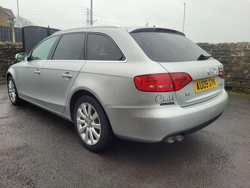 Used Audi A4 143 HP (105 kW) 2009 Silver Estate