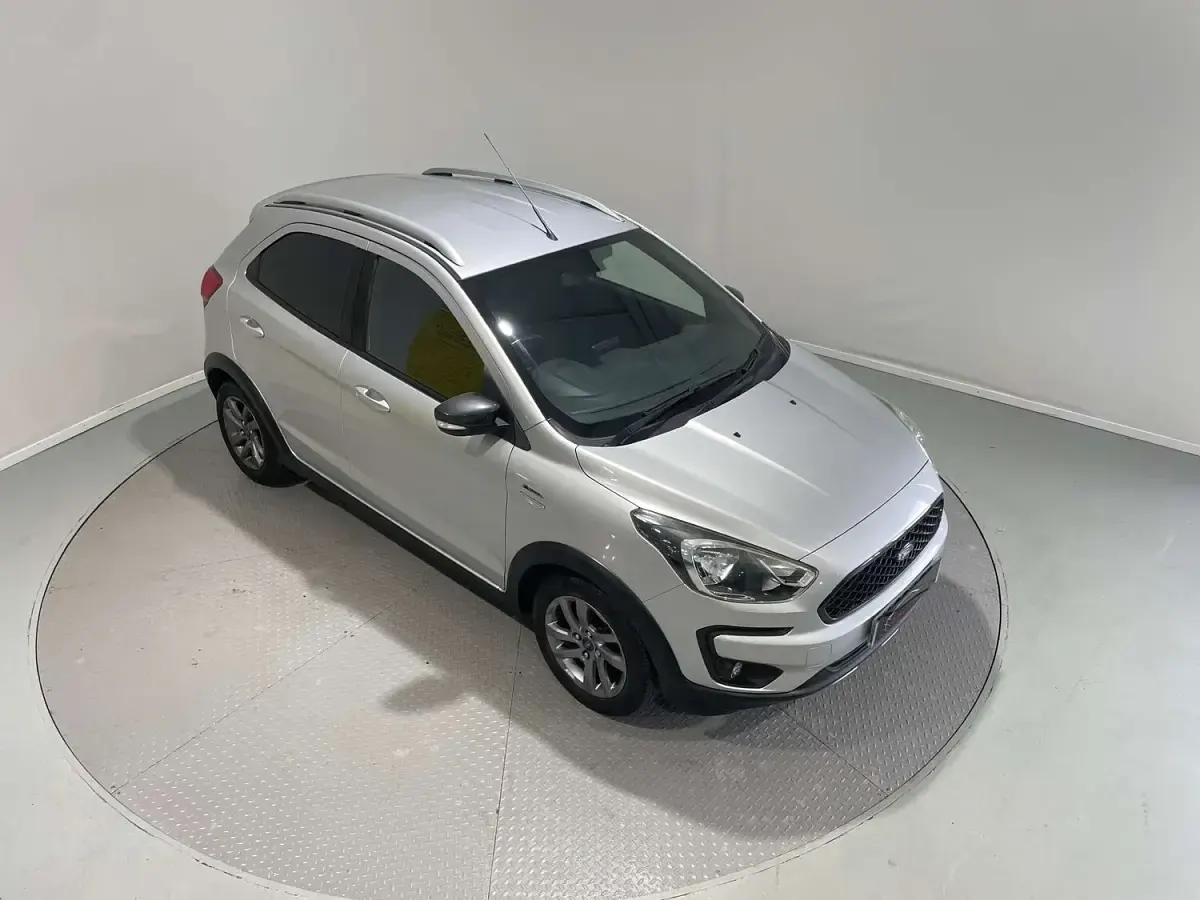 Used Ford Ka Plus Active 85 HP (62 kW) 2018 Silver Hatchback