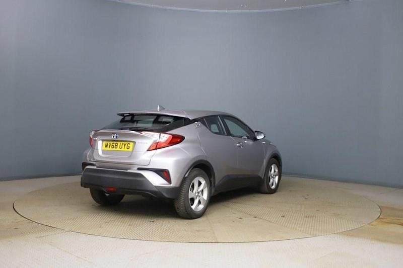 Used Toyota C-HR 122 HP (89 kW) 2018 Silver SUV