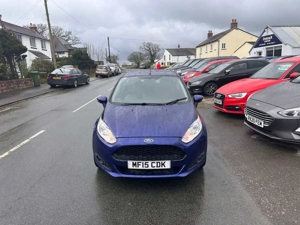 Used Ford Fiesta Zetec 82 HP (60 kW) 2015 Blue Hatchback