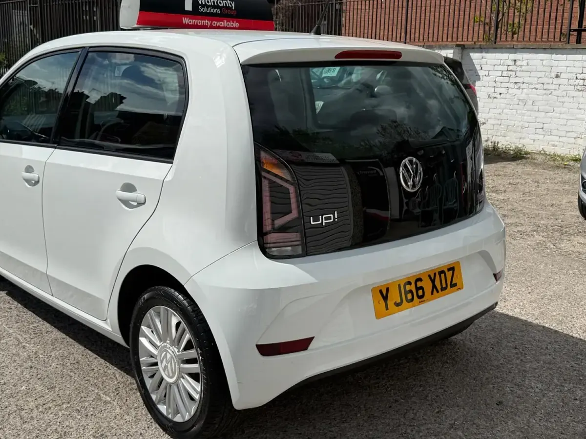 Used VW up! move up! 2016 White Hatchback