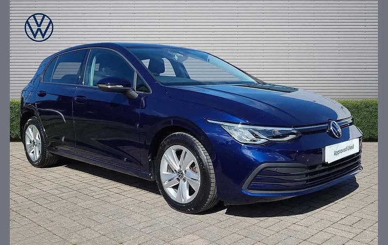 Used VW Golf VIII Life 147 HP (108 kW) 2021 Blue Hatchback