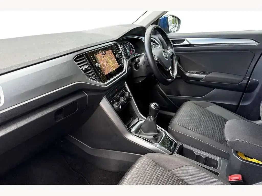 Used VW T-Roc Active 110 HP (80 kW) 2021 Blue SUV