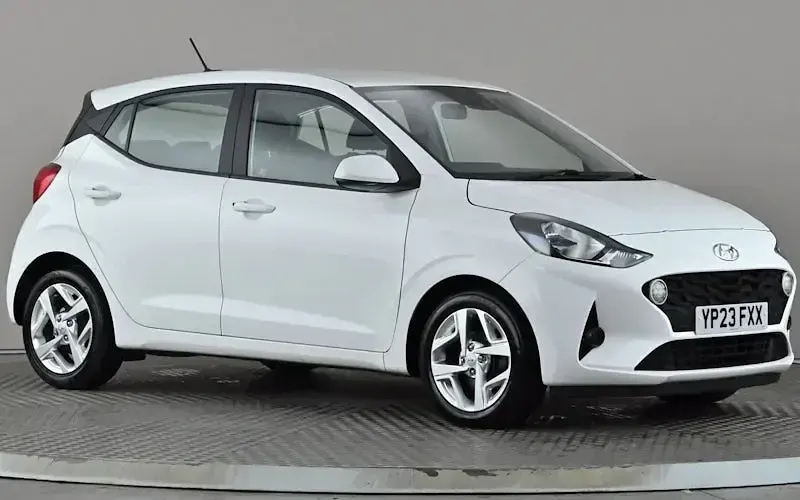 Used Hyundai i10 SE 67 HP (49 kW) 2023 Hatchback