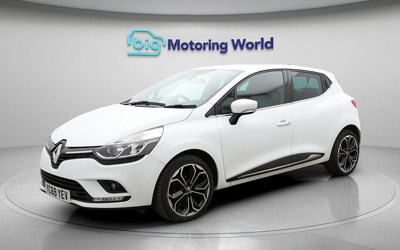Used Renault Clio IV Iconic 90 HP (66 kW) 2019 White Hatchback