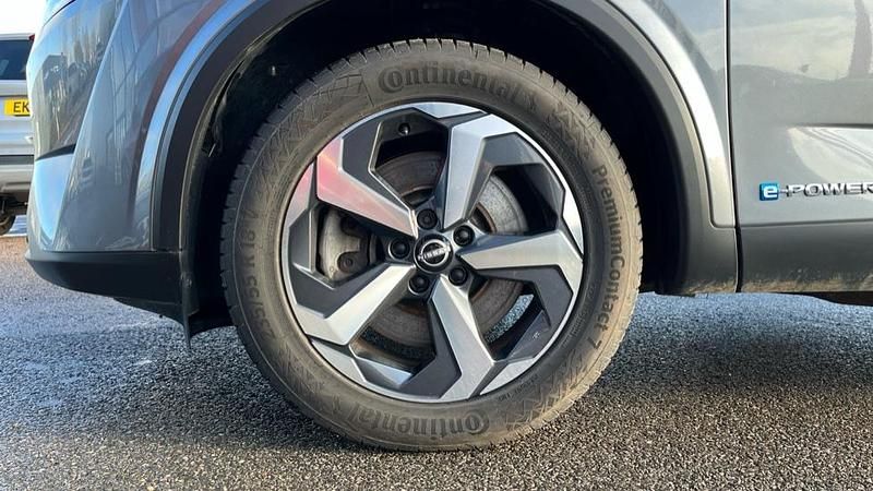 Used Nissan Qashqai N-Connecta 190 HP (139 kW) 2023 Grey SUV