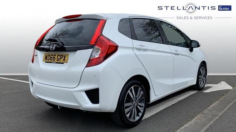Used Honda Jazz EX 101 HP (74 kW) 2017 White Hatchback