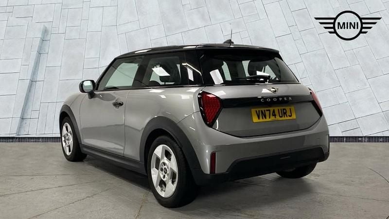 Used Mini Cooper Hatch 154 HP (113 kW) 2024 Silver Hatchback
