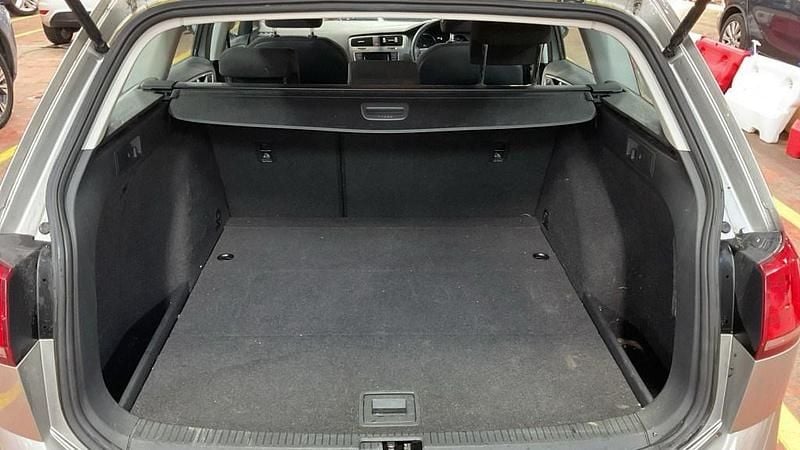 Used VW Golf VII S 105 HP (77 kW) 2014 Silver Estate