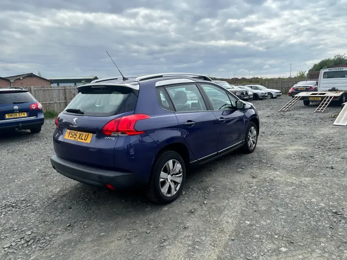 Used Peugeot 2008 Active 68 HP (50 kW) 2015 Blue SUV