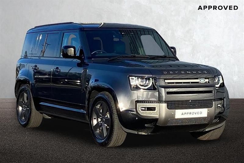 Used Land Rover Defender HSE Dynamic 404 HP (297 kW) 2023 Carpathian grey Estate