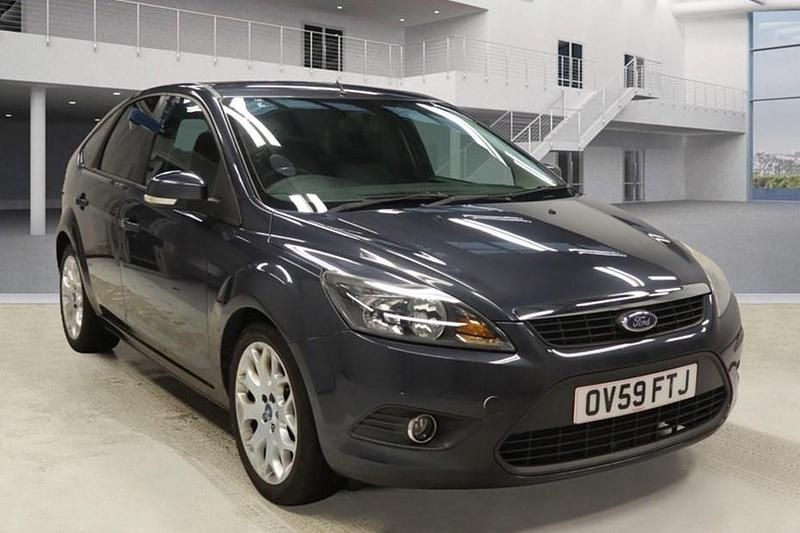 Grey Used 2009 Ford Focus Zetec Hatchback | £1,290 (Good price) - Image 1/1