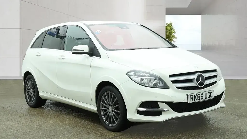 Used Mercedes B250e 131 kW (179 HP) 2016 White MPV
