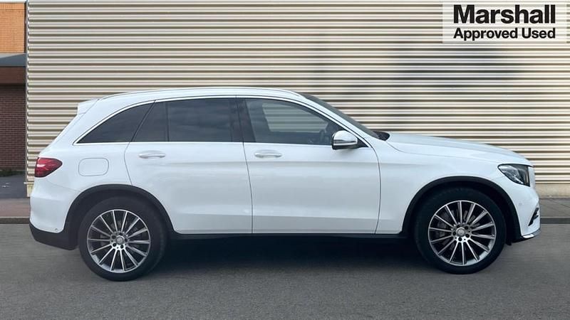 Used Mercedes GLC250 AMG line 204 HP (150 kW) 2016 White