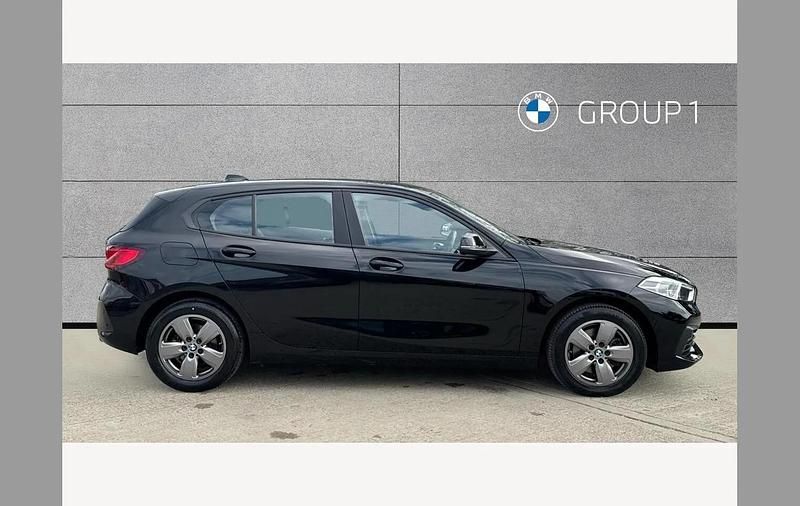 Used BMW 118 Comfort Edition 147 HP (108 kW) 2021 Black Hatchback
