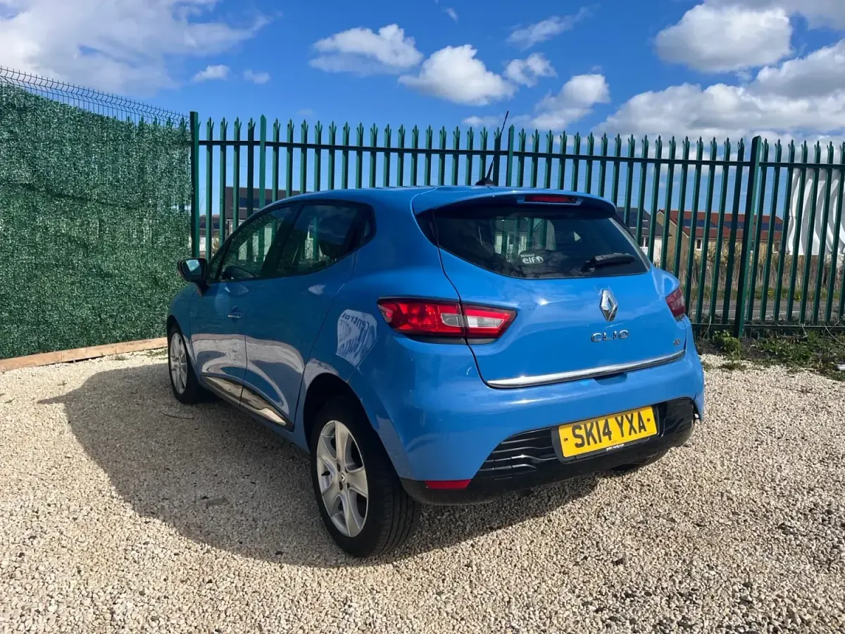 Usado Renault Clio IV Dynamique 2014 Azul Citadino
