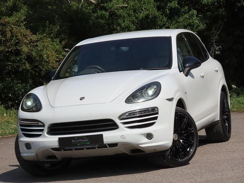 White Used 2013 Porsche Cayenne SUV | £11,494 (Fair price) - Image 1/4
