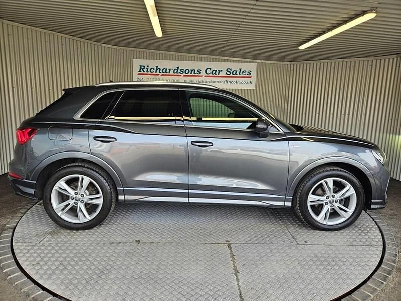 Used Audi Q3 S-Line 150 HP (110 kW) 2019 Grey SUV