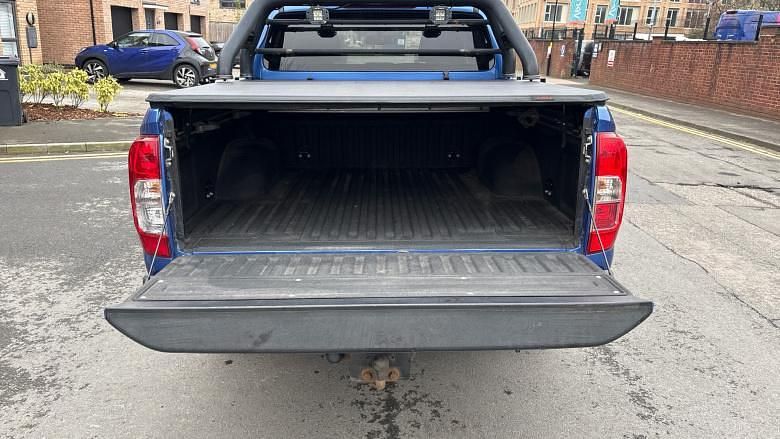 Used Nissan Navara N-Guard 190 HP (139 kW) 2020 Pickup