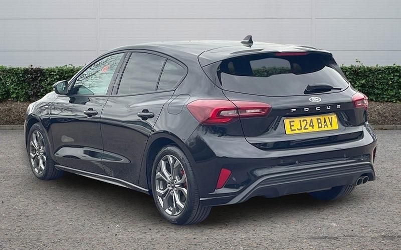 Used Ford Focus ST-Line 125 HP (91 kW) 2024 Black Hatchback