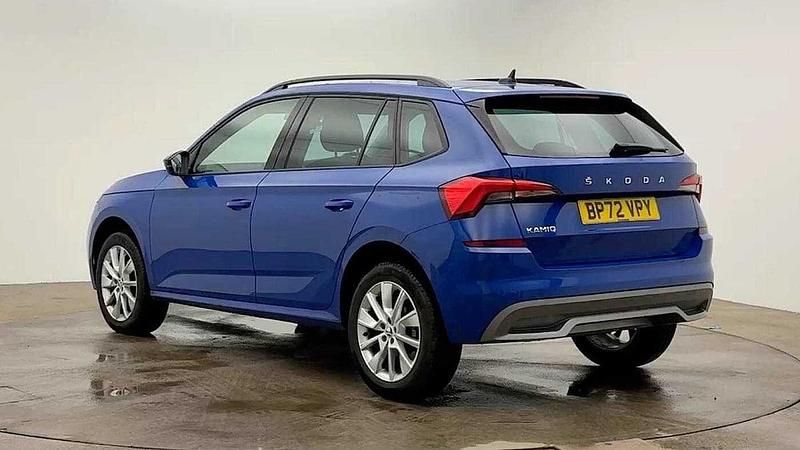 Used Skoda 110 R SE Drive 81 HP (59 kW) 2023 Energy blue Estate