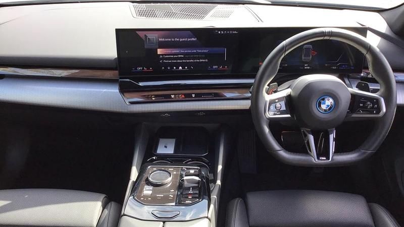 Used BMW 550e M Sport 482 HP (354 kW) 2024 Grey