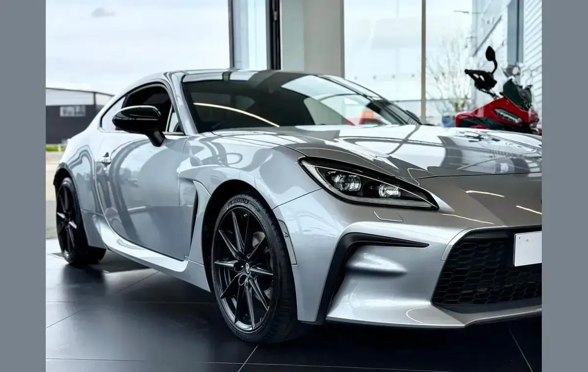 Used Toyota GR86 232 HP (170 kW) 2023 Silver Coupe