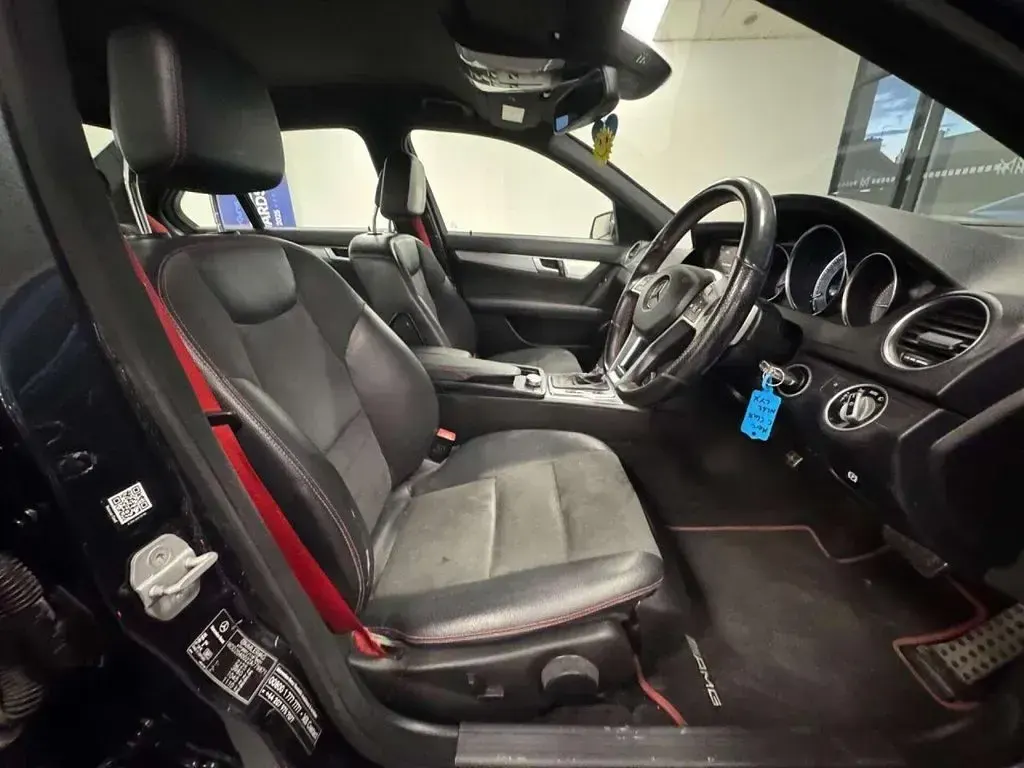Used Mercedes C220 AMG 170 HP (125 kW) 2012 Black Sedan