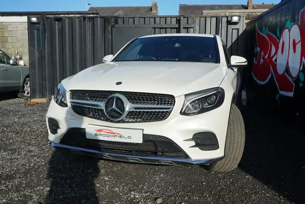 Used Mercedes GLC350 AMG line 258 HP (189 kW) 2017 White SUV