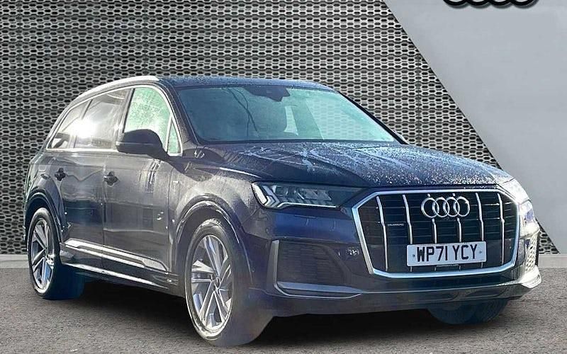 Used 2024 Audi Q7 S-Line SUV | £40,045 (Good price) - Image 1/4