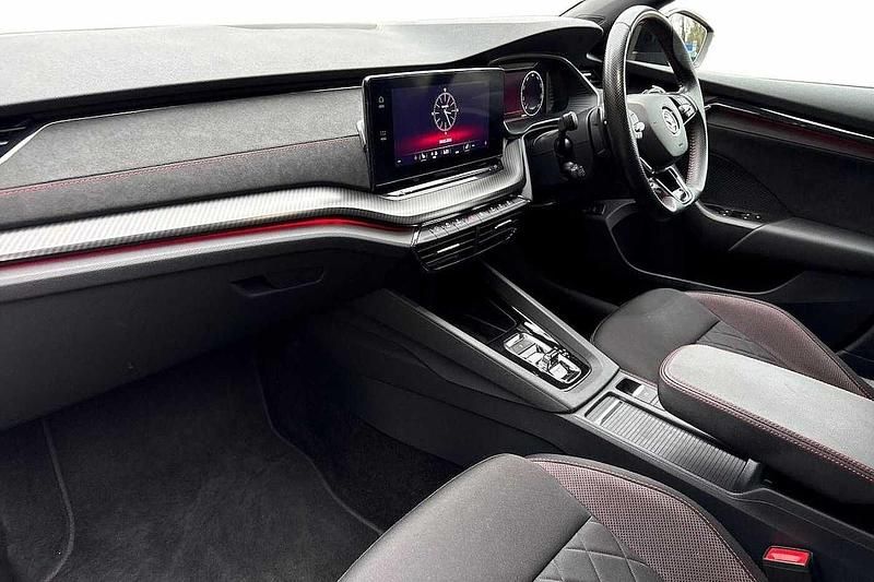 Used Skoda Octavia vRS 180 HP (132 kW) 2023 Black magic pearl effect Estate