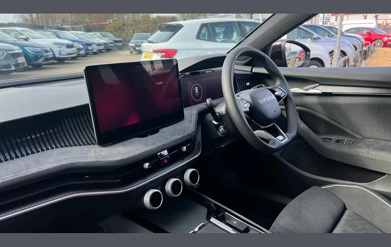 New Skoda Superb SportLine 147 HP (108 kW) 2026 Blue Estate