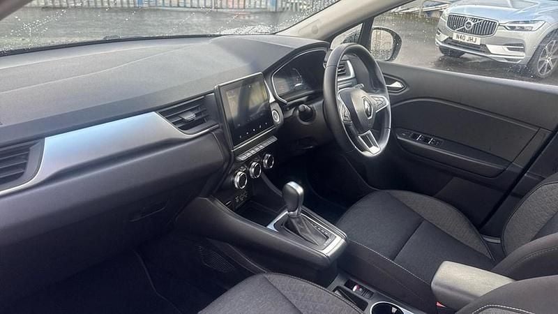 Used Renault Captur Iconic 143 HP (105 kW) 2021 Black SUV