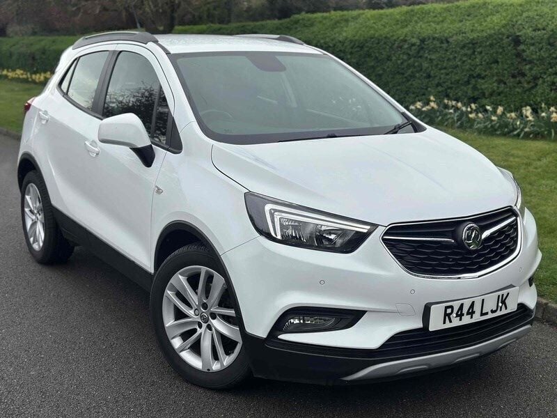 White Used 2019 Vauxhall Mokka X Design Edition SUV | £10,490 (Good price) - Image 1/2