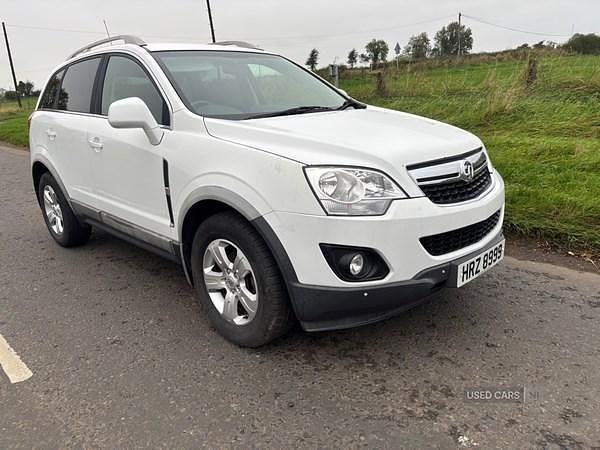 White Used 2014 Vauxhall Antara SUV | £4,100 (Fair price) - Image 1/4