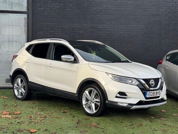 White Used 2019 Nissan Qashqai N-Motion SUV | £10,000 (Good price) - Image 1/1