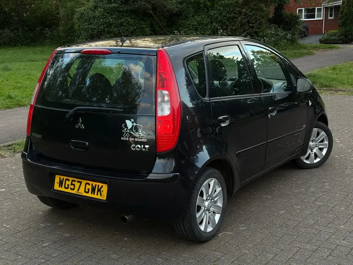 Used Mitsubishi Colt 2008 Black Hatchback