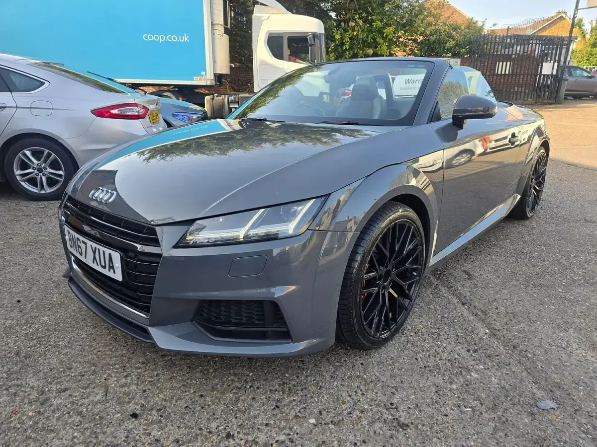 Used Audi TT Roadster S-Line 180 HP (132 kW) 2017 Grey Cabriolet