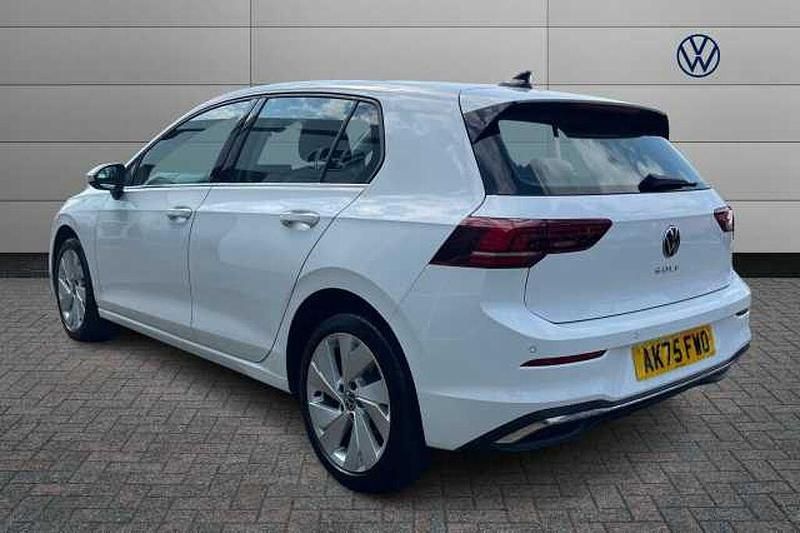 Used VW Golf VIII 150 HP (110 kW) 2025