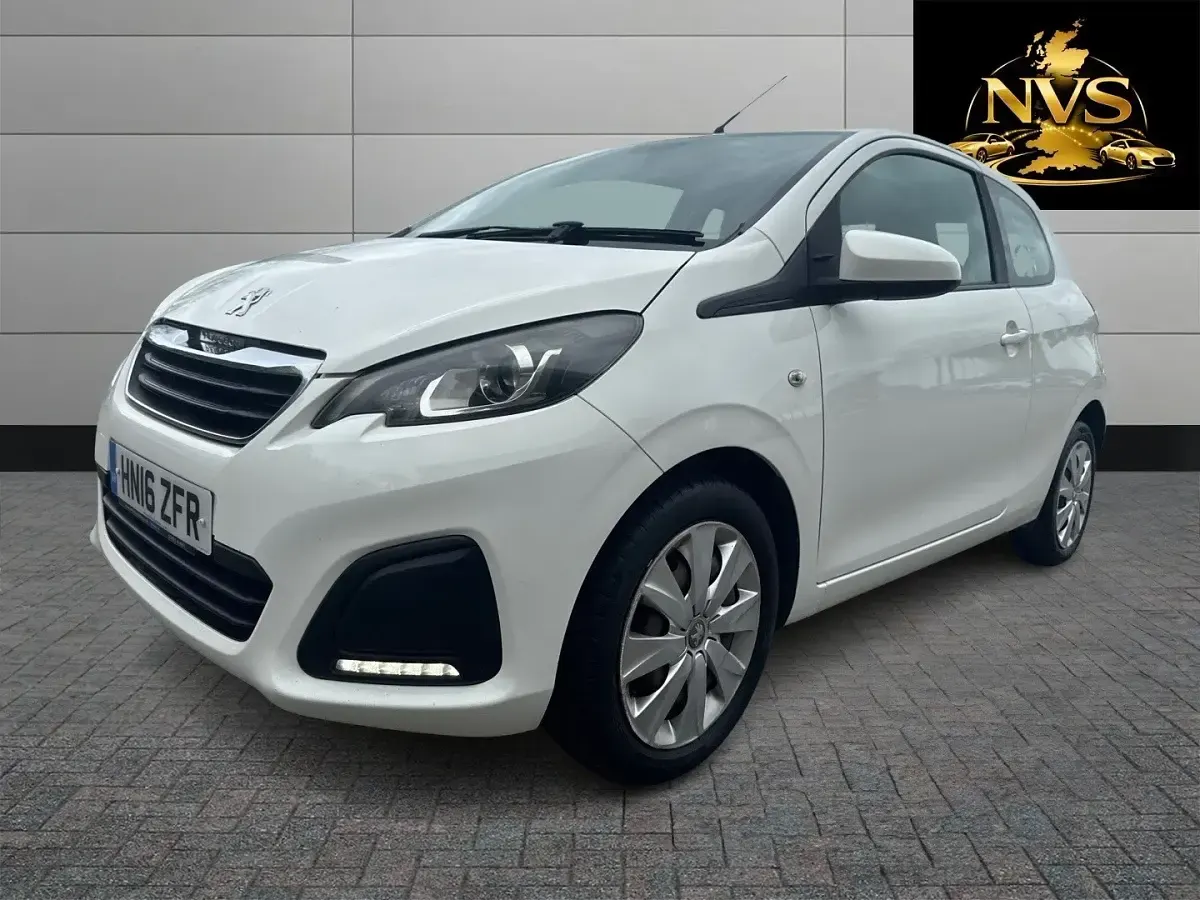 Used Peugeot 108 Active 68 HP (50 kW) 2016 White Hatchback
