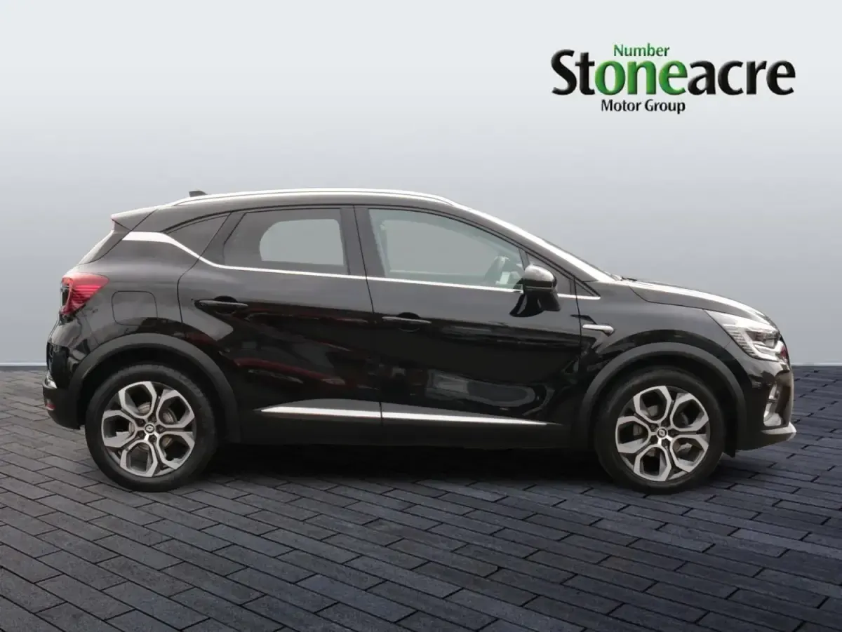 Second-hand Renault Captur Techno 91 CP (66 kW) 2024 Negru SUV