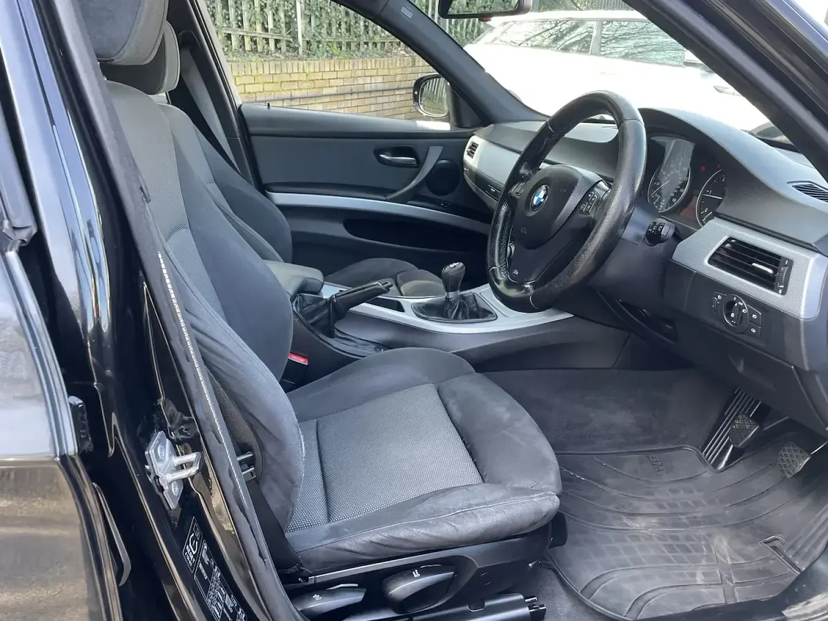 Used BMW 318 M Sport 2009 Black Estate