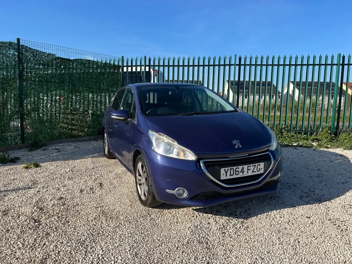 Used Peugeot 208 Allure 2014 Blue Hatchback